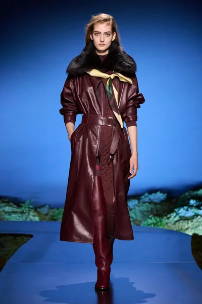 Look 42